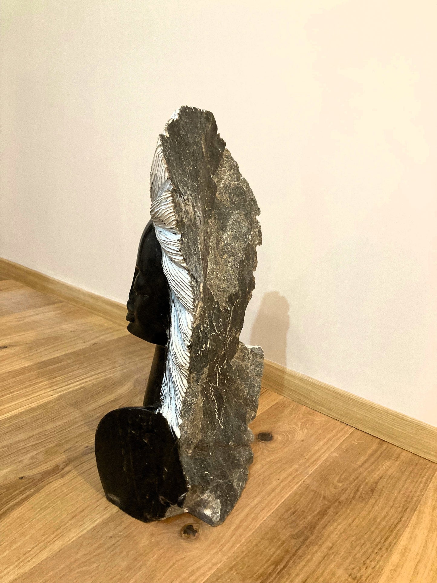 Skulptur Gesicht aus Serpentin